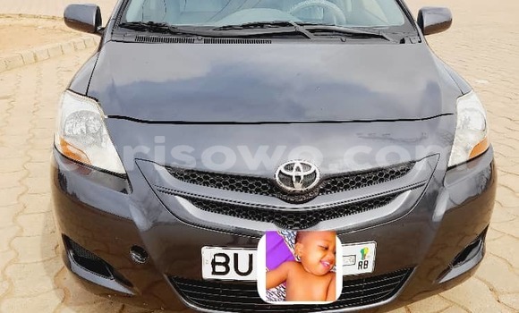 Acheter Occasion Voiture Toyota Yaris Marron à Cotonou, Benin Acheter Occasion Voiture Toyota Yaris Marron à Cotonou, Benin