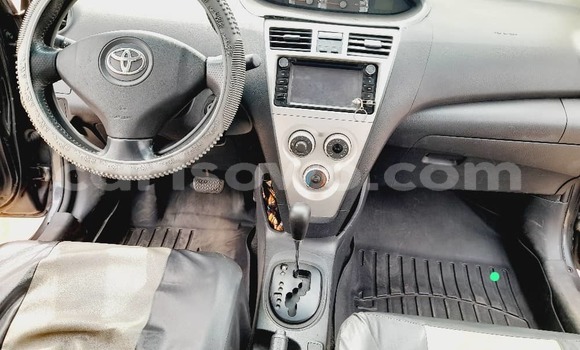 Acheter Occasion Voiture Toyota Yaris Marron à Cotonou, Benin Acheter Occasion Voiture Toyota Yaris Marron à Cotonou, Benin