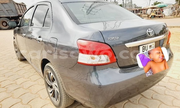 Acheter Occasion Voiture Toyota Yaris Marron à Cotonou, Benin Acheter Occasion Voiture Toyota Yaris Marron à Cotonou, Benin