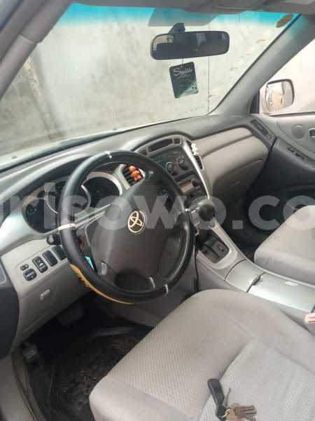 Big with watermark toyota highlander benin cotonou 19350