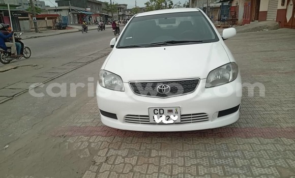 Acheter Occasion Voiture Toyota Vios Blanc à Cotonou, Benin