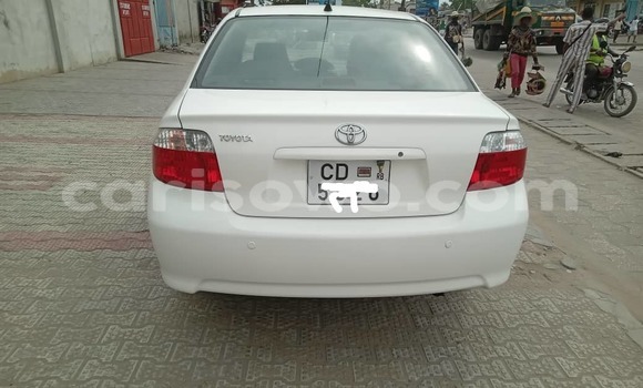 Sayi Na hannu Toyota Vios White Mota in Cotonou a Benin Sayi Na hannu Toyota Vios White Mota in Cotonou a Benin