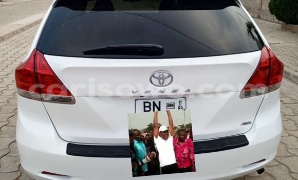 Acheter Occasion Voiture Toyota Venza Blanc à Cotonou, Benin Acheter Occasion Voiture Toyota Venza Blanc à Cotonou, Benin