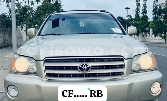 Sayi Na hannu Toyota Highlander Azurfa Mota in Cotonou a Benin Sayi Na hannu Toyota Highlander Azurfa Mota in Cotonou a Benin