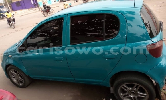Ra Àlòkù Toyota Yaris Blue Ọkọ̀ in Cotonou ni Benin Ra Àlòkù Toyota Yaris Blue Ọkọ̀ in Cotonou ni Benin