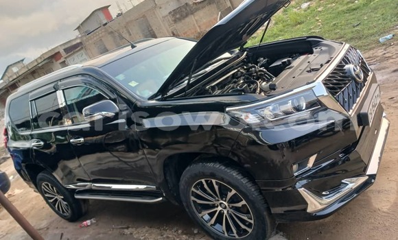 Sayi Na hannu Toyota Land Cruiser Prado Black Mota in Cotonou a Benin Sayi Na hannu Toyota Land Cruiser Prado Black Mota in Cotonou a Benin
