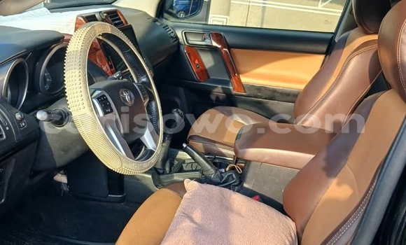 Sayi Na hannu Toyota Land Cruiser Prado Black Mota in Cotonou a Benin Sayi Na hannu Toyota Land Cruiser Prado Black Mota in Cotonou a Benin