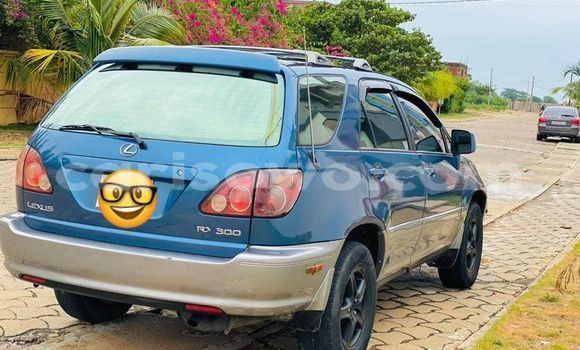 Sayi Na hannu Lexus RX 300 Blue Mota in Cotonou a Benin Sayi Na hannu Lexus RX 300 Blue Mota in Cotonou a Benin