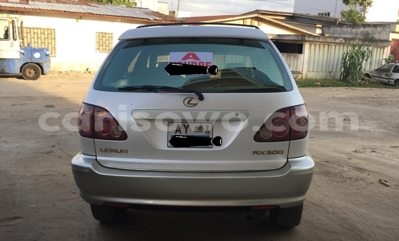 Ra Àlòkù Lexus RX 300 Alagara Ọkọ̀ in Cotonou ni Benin Ra Àlòkù Lexus RX 300 Alagara Ọkọ̀ in Cotonou ni Benin
