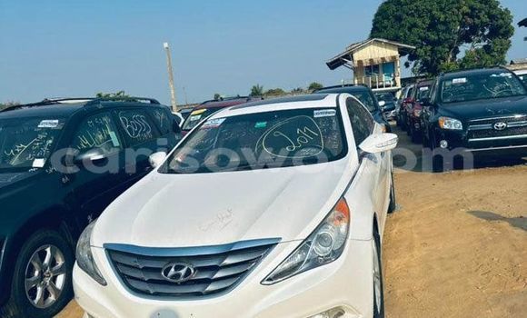 Acheter Occasion Voiture Hyundai Sonata Blanc à Cotonou, Benin