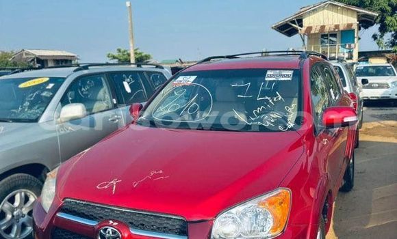 Acheter Occasion Voiture Toyota RAV4 Rouge à Cotonou, Benin Acheter Occasion Voiture Toyota RAV4 Rouge à Cotonou, Benin