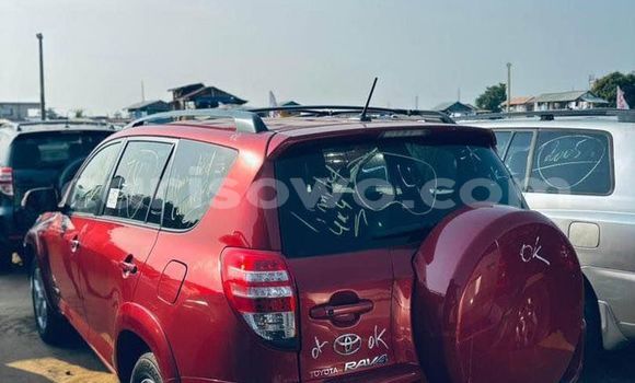 Sayi Na hannu Toyota RAV4 Red Mota in Cotonou a Benin Sayi Na hannu Toyota RAV4 Red Mota in Cotonou a Benin