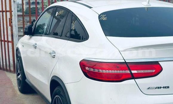 Sayi Na hannu Mercedes-Benz GLE White Mota in Cotonou a Benin Sayi Na hannu Mercedes-Benz GLE White Mota in Cotonou a Benin