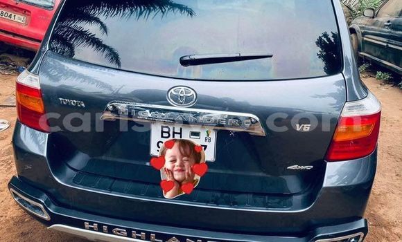 Sayi Na hannu Toyota Highlander Black Mota in Cotonou a Benin Sayi Na hannu Toyota Highlander Black Mota in Cotonou a Benin