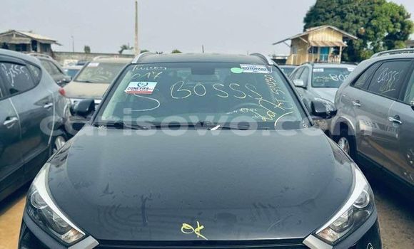 Sayi Na hannu Hyundai Tucson White Mota in Cotonou a Benin Sayi Na hannu Hyundai Tucson White Mota in Cotonou a Benin