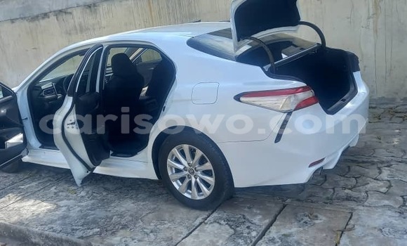Buy Used Toyota Camry White Car in Cotonou in Benign Buy Used Toyota Camry White Car in Cotonou in Benign