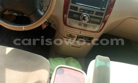 Acheter Occasion Voiture Toyota Avensis Verso Vert à Cotonou, Benin Acheter Occasion Voiture Toyota Avensis Verso Vert à Cotonou, Benin