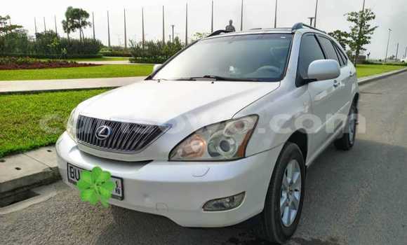Sayi Na hannu Lexus RX White Mota in Cotonou a Benin
