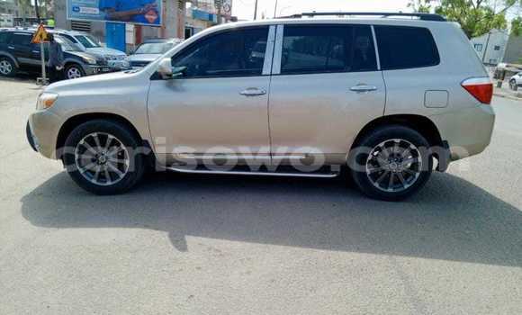Acheter Occasion Voiture Toyota Highlander Autre à Cotonou, Benin Acheter Occasion Voiture Toyota Highlander Autre à Cotonou, Benin