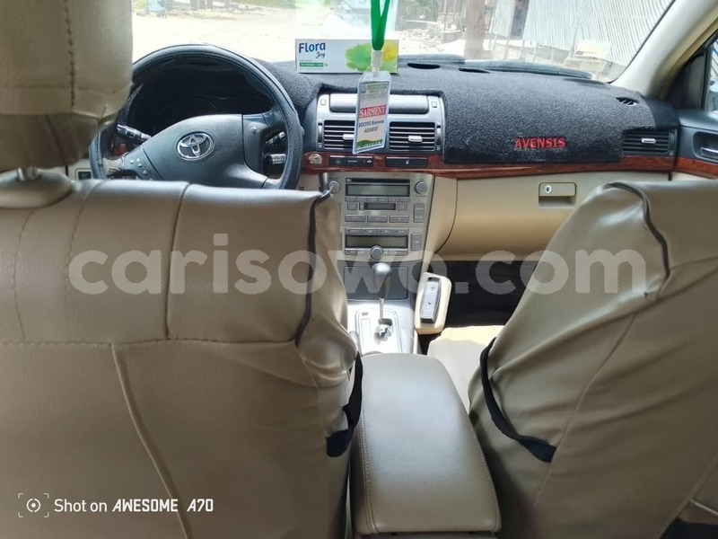 Big with watermark toyota avensis benin cotonou 19440