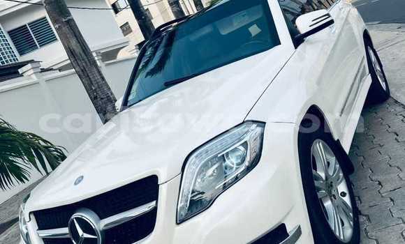 Sayi Na hannu Mercedes-Benz GLK–Class White Mota in Cotonou a Benin Sayi Na hannu Mercedes-Benz GLK–Class White Mota in Cotonou a Benin
