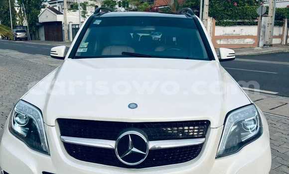 Sayi Na hannu Mercedes-Benz GLK–Class White Mota in Cotonou a Benin Sayi Na hannu Mercedes-Benz GLK–Class White Mota in Cotonou a Benin