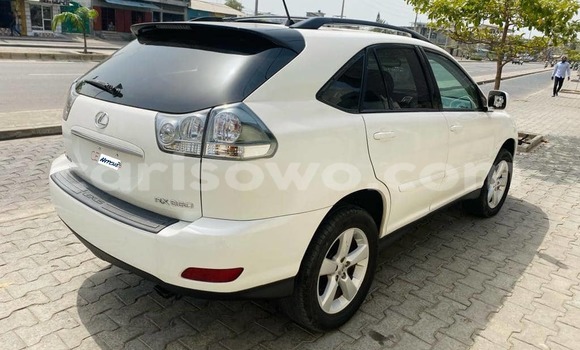 Ra Àlòkù Lexus RX 330 funfun Ọkọ̀ in Cotonou ni Benin Ra Àlòkù Lexus RX 330 funfun Ọkọ̀ in Cotonou ni Benin