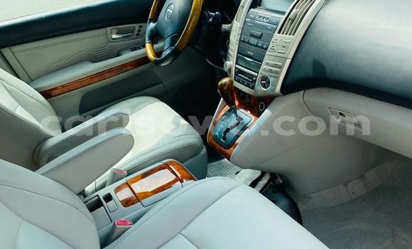 Ra Àlòkù Lexus RX 330 funfun Ọkọ̀ in Cotonou ni Benin Ra Àlòkù Lexus RX 330 funfun Ọkọ̀ in Cotonou ni Benin