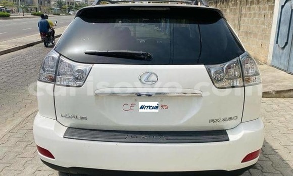 Ra Àlòkù Lexus RX 330 funfun Ọkọ̀ in Cotonou ni Benin Ra Àlòkù Lexus RX 330 funfun Ọkọ̀ in Cotonou ni Benin