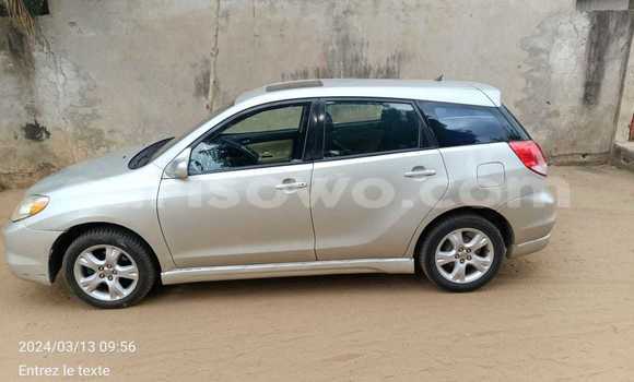 Ra Àlòkù Toyota Matrix Silver Ọkọ̀ in Cotonou ni Benin Ra Àlòkù Toyota Matrix Silver Ọkọ̀ in Cotonou ni Benin