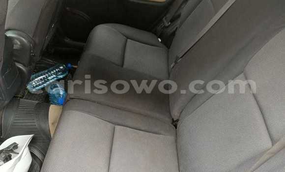 Ra Àlòkù Toyota Matrix Silver Ọkọ̀ in Cotonou ni Benin Ra Àlòkù Toyota Matrix Silver Ọkọ̀ in Cotonou ni Benin