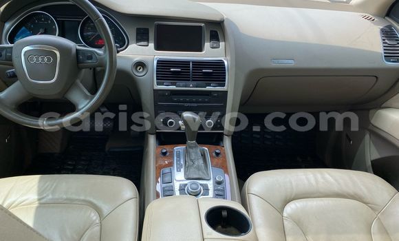 Sayi Na hannu Audi Q7 Black Mota in Cotonou a Benin Sayi Na hannu Audi Q7 Black Mota in Cotonou a Benin