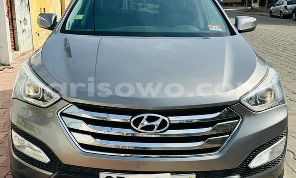 Buy Used Hyundai Santa Fe Silver Car in Abomey Calavi in Benign