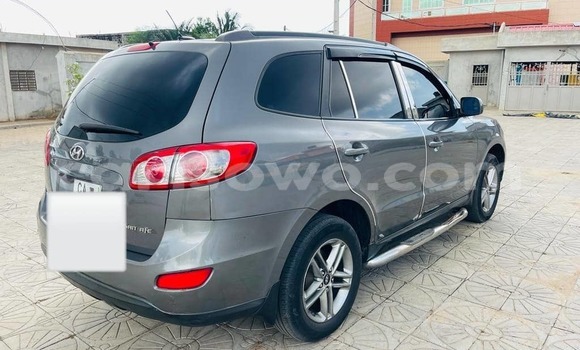 Sayi Na hannu Hyundai Santa Fe Brown Mota in Cotonou a Benin Sayi Na hannu Hyundai Santa Fe Brown Mota in Cotonou a Benin