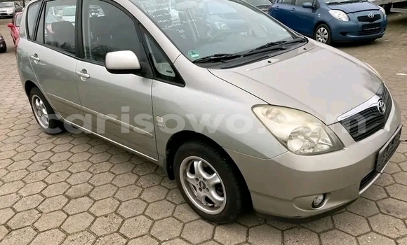 Acheter Neuf Voiture Toyota Corolla Verso Gris à Cotonou, Benin