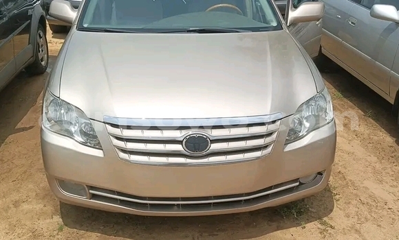 Acheter Import Voiture Toyota Avalon Beige à Cotonou, Benin