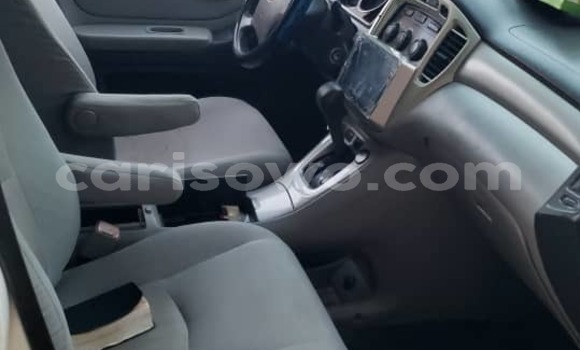 Acheter Occasion Voiture Toyota Highlander Blanc à Cotonou, Benin Acheter Occasion Voiture Toyota Highlander Blanc à Cotonou, Benin