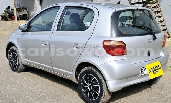 Ra Àlòkù Toyota Yaris Silver Ọkọ̀ in Cotonou ni Benin Ra Àlòkù Toyota Yaris Silver Ọkọ̀ in Cotonou ni Benin