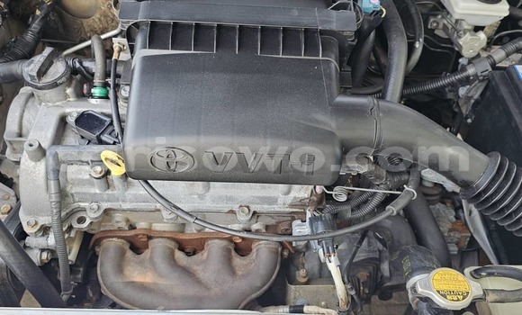 Ra Àlòkù Toyota Yaris Silver Ọkọ̀ in Cotonou ni Benin Ra Àlòkù Toyota Yaris Silver Ọkọ̀ in Cotonou ni Benin