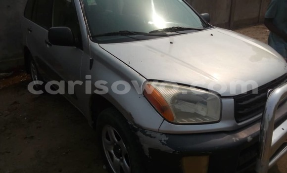 Acheter Occasion Voiture Toyota RAV4 Gris à Cotonou, Benin Acheter Occasion Voiture Toyota RAV4 Gris à Cotonou, Benin