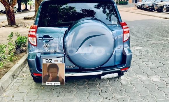 Acheter Occasion Voiture Toyota RAV4 Bleu à Cotonou, Benin Acheter Occasion Voiture Toyota RAV4 Bleu à Cotonou, Benin