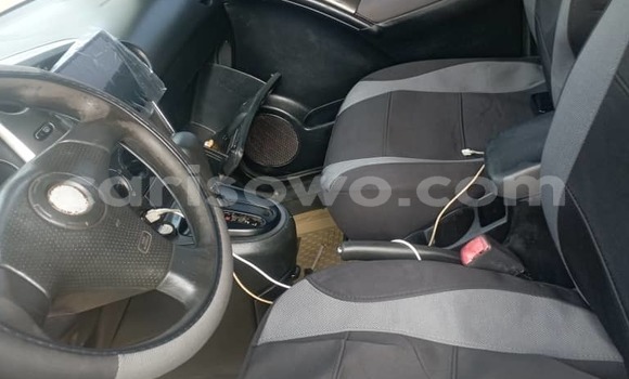 Acheter Occasion Voiture Toyota Matrix Blanc à Cotonou, Benin Acheter Occasion Voiture Toyota Matrix Blanc à Cotonou, Benin