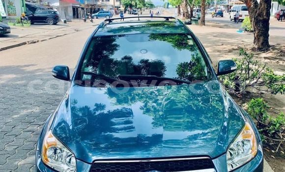 Acheter Occasion Voiture Toyota RAV4 Bleu à Cotonou, Benin Acheter Occasion Voiture Toyota RAV4 Bleu à Cotonou, Benin