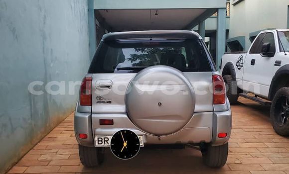 Acheter Occasion Voiture Toyota RAV4 Gris à Cotonou, Benin Acheter Occasion Voiture Toyota RAV4 Gris à Cotonou, Benin