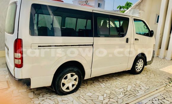 Acheter Occasion Voiture Toyota Hiace Blanc à Cotonou, Benin Acheter Occasion Voiture Toyota Hiace Blanc à Cotonou, Benin