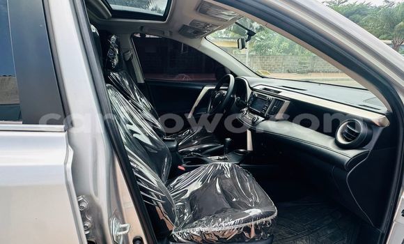 Ra Àlòkù Toyota RAV4 Silver Ọkọ̀ in Cotonou ni Benin Ra Àlòkù Toyota RAV4 Silver Ọkọ̀ in Cotonou ni Benin