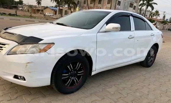 Buy Used Toyota Altis White Car in Banikoara in Benign