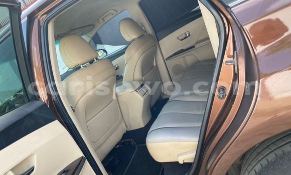 Sayi Na hannu Toyota Venza Brown Mota in Cotonou a Benin Sayi Na hannu Toyota Venza Brown Mota in Cotonou a Benin