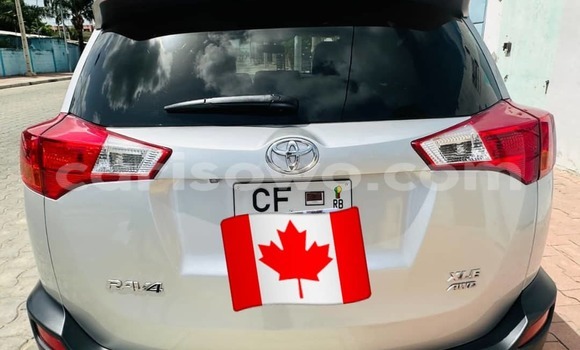 Sayi Na hannu Toyota RAV4 Sauran Mota in Cotonou a Benin Sayi Na hannu Toyota RAV4 Sauran Mota in Cotonou a Benin