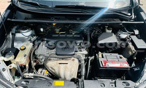 Sayi Na hannu Toyota RAV4 Sauran Mota in Cotonou a Benin Sayi Na hannu Toyota RAV4 Sauran Mota in Cotonou a Benin